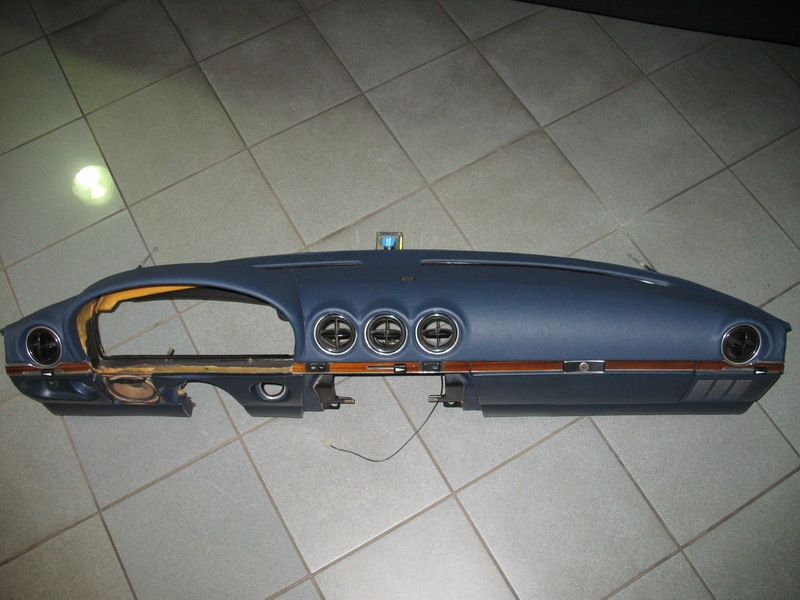 Armaturenbrett Leder R/C 107